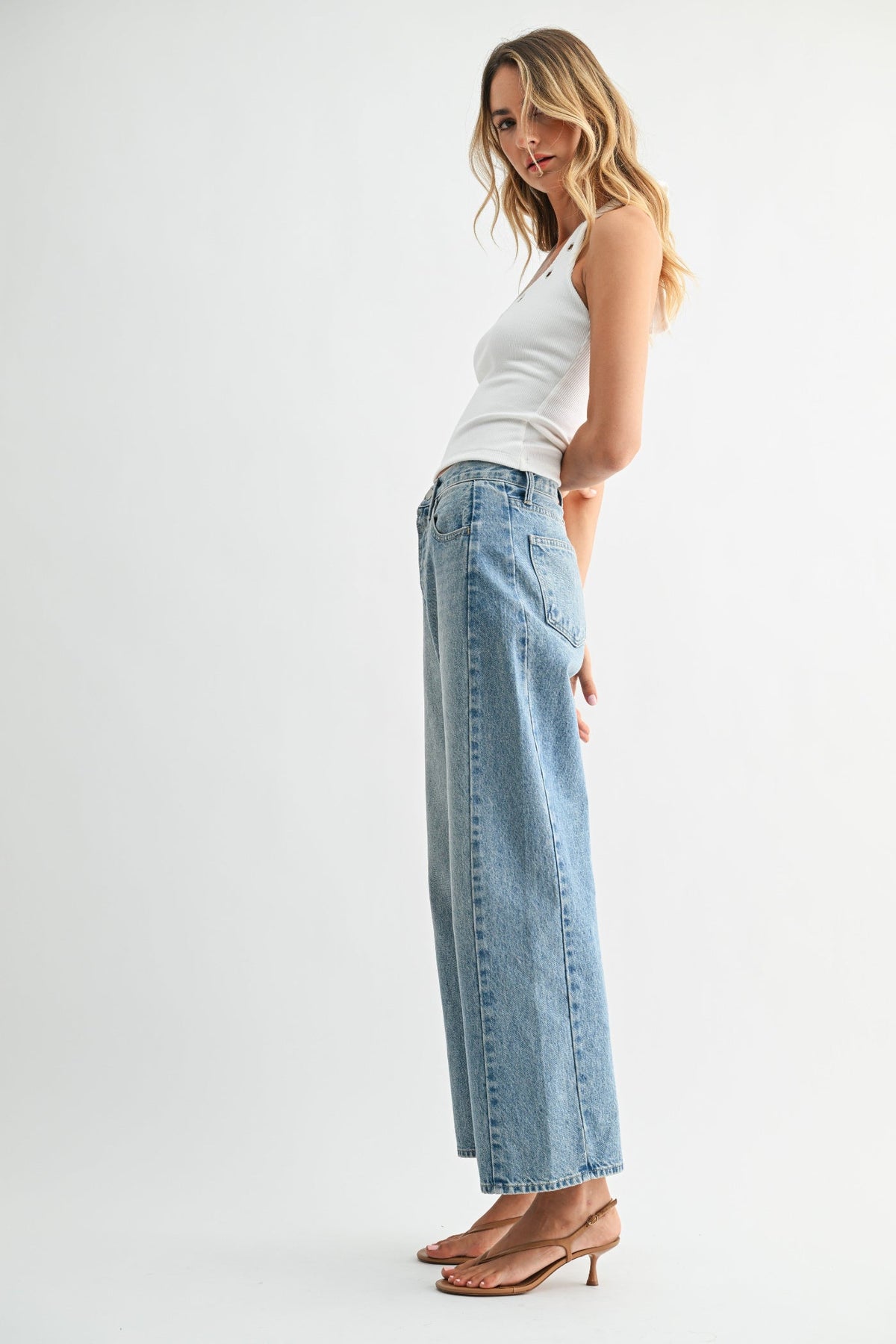 NADIA BARREL TWIST JEANS