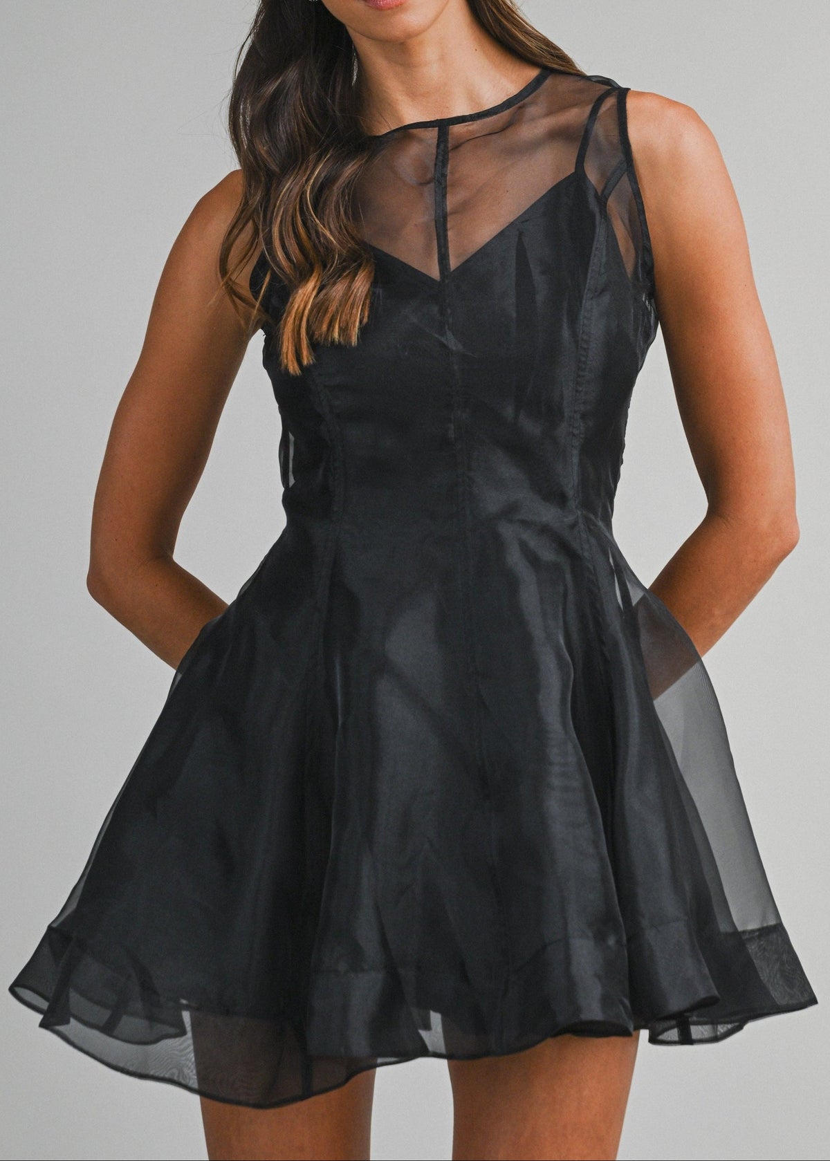 SELENA ORGANZA MINI DRESS