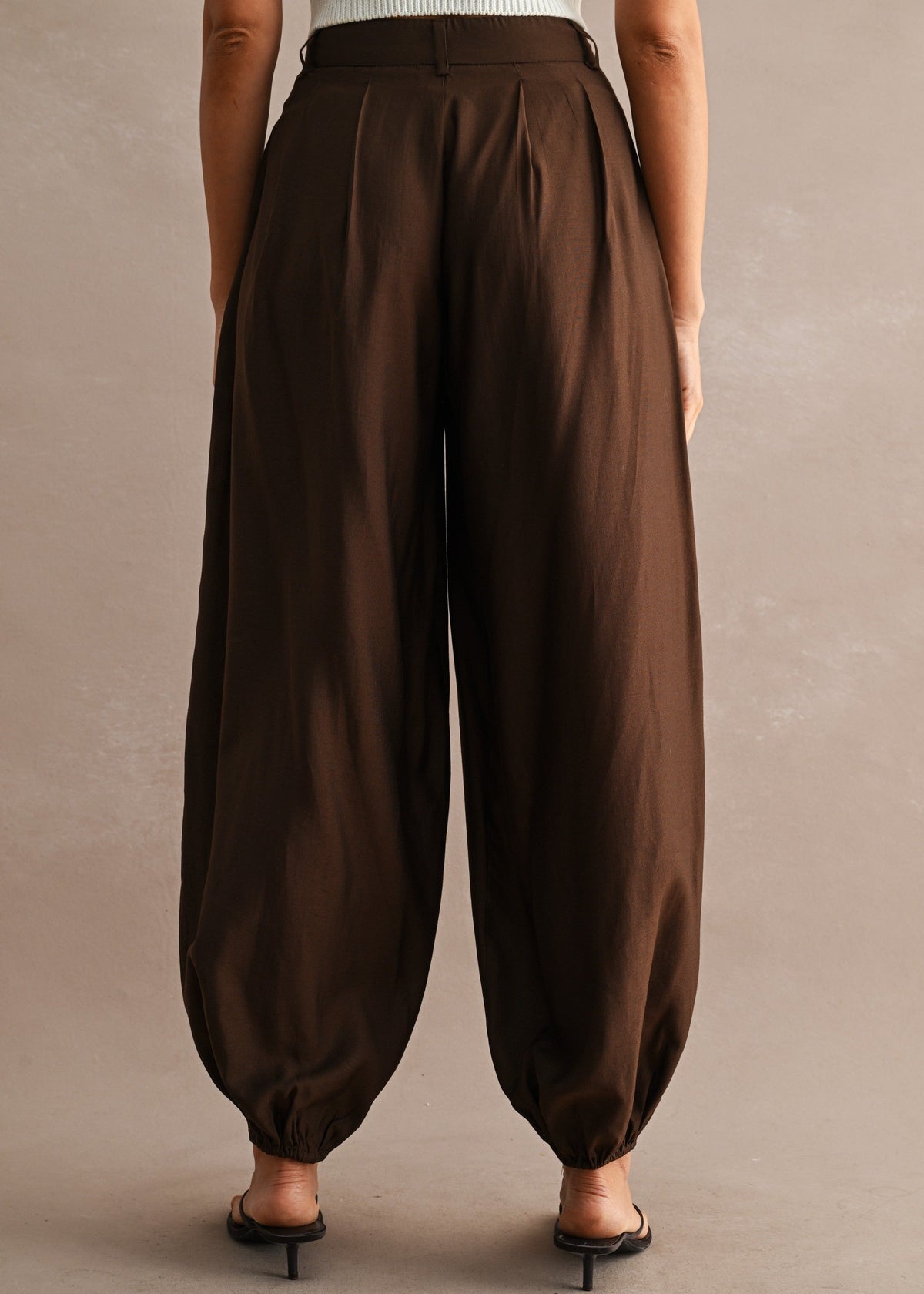 CAROLINE BROWN BALLOON PANTS