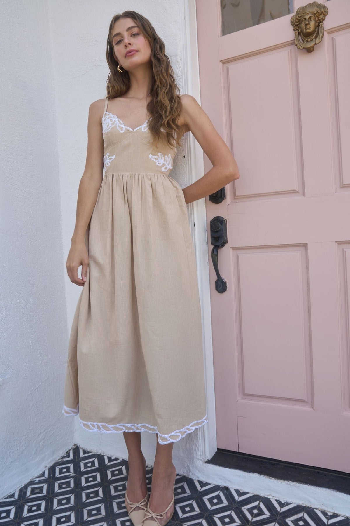 GRACIE EMBROIDERY MIDI DRESS