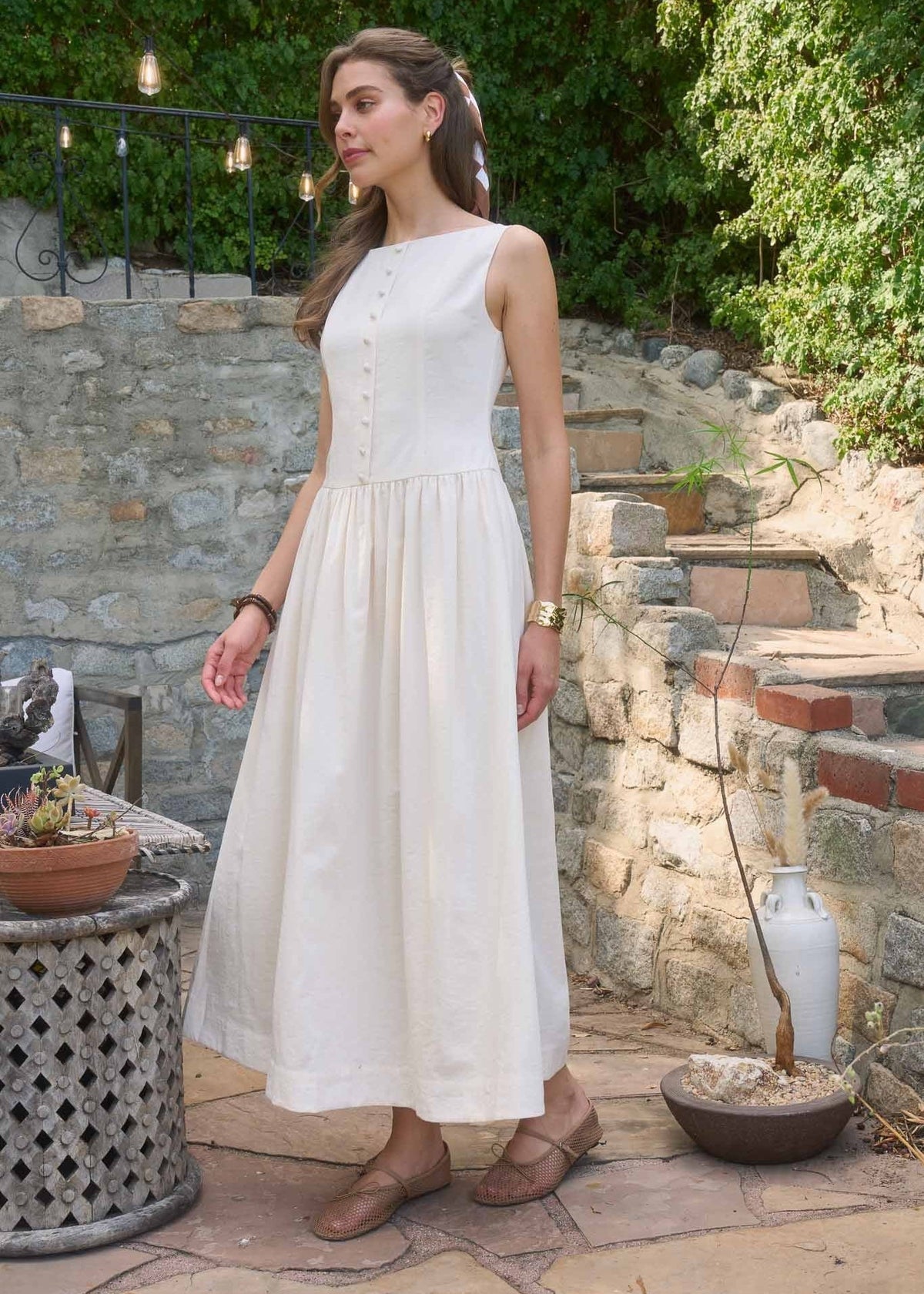 STELLA SLEEVELESS MIDI DRESS
