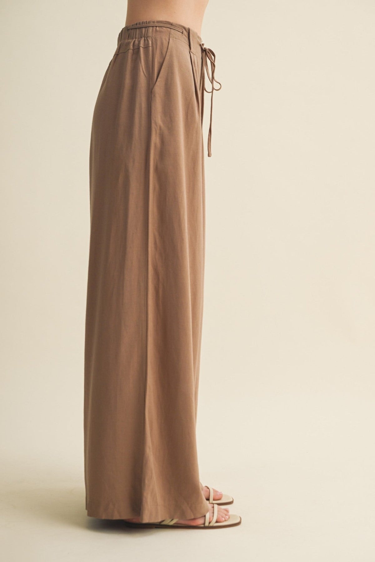 CARA PLEATED WIDE-LEG PANTS