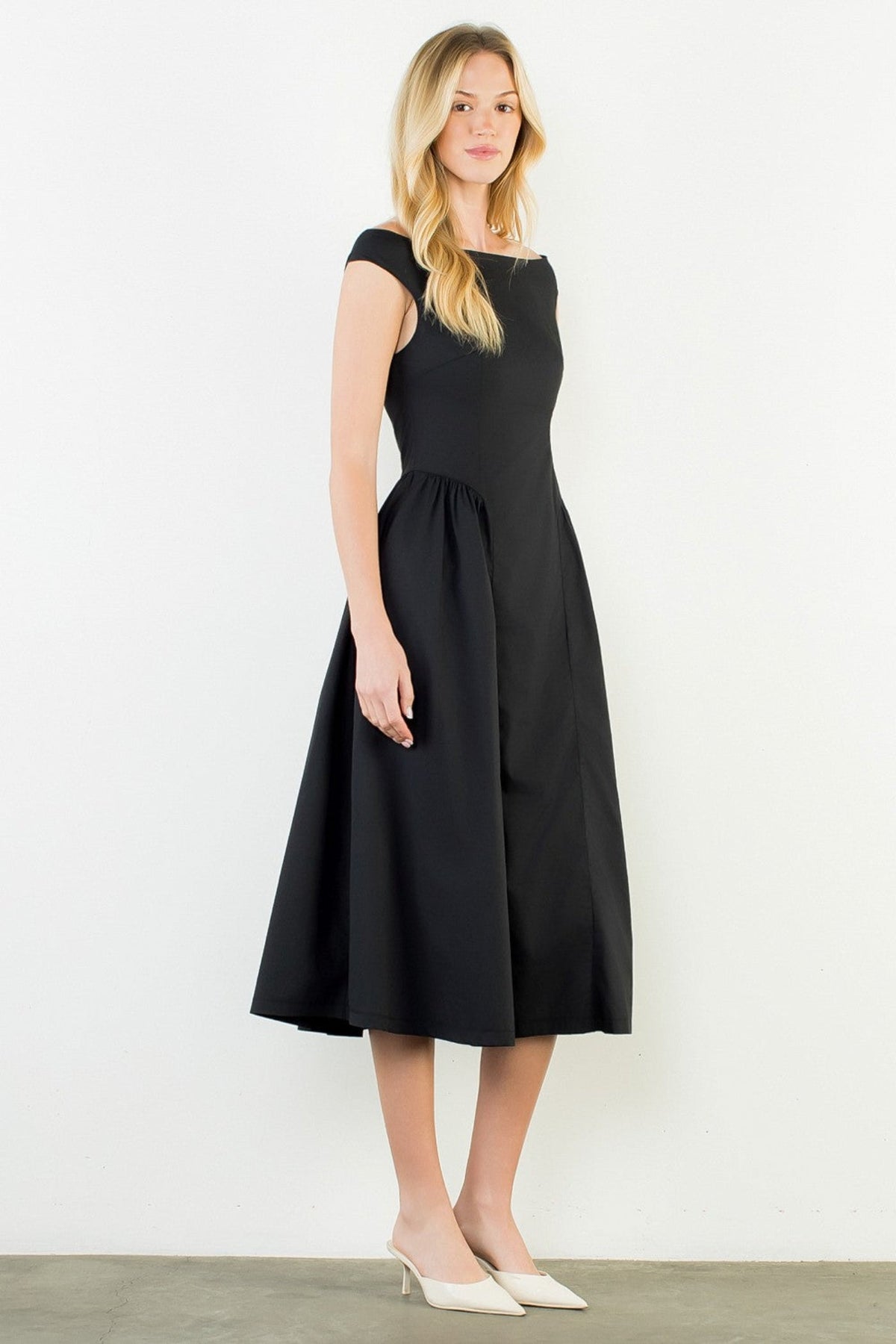PAMELA SLEEVELESS MIDI DRESS